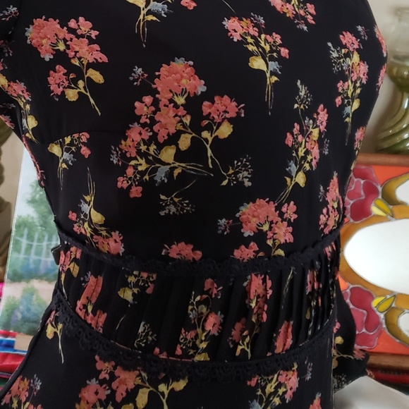 Black Floral Black and Orange Hue Dress - Picture 4 of 8